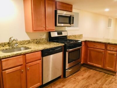 Logan Square 2Br Garden Unit