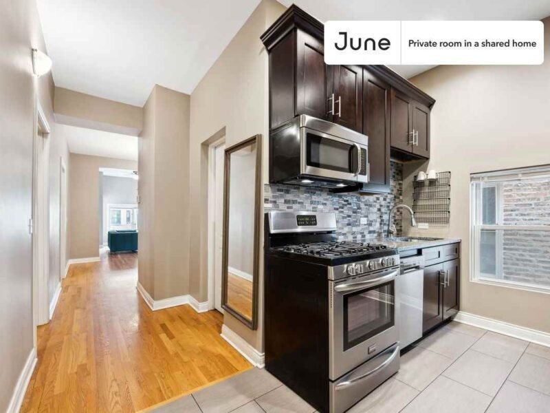 Full bedroom in 3 bed/1 bath