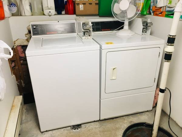 Logan Square 2Br Garden Unit