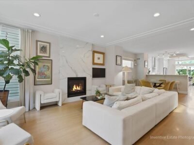 3 Beds 3 / 1 Baths