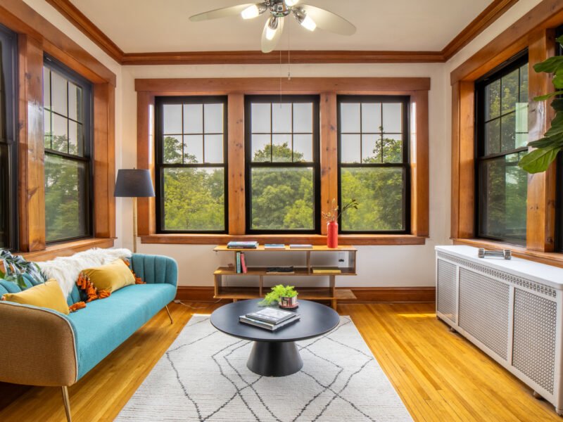 3 Beds 2 Baths