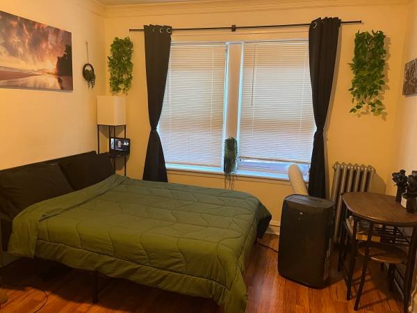Sudio for Sublease