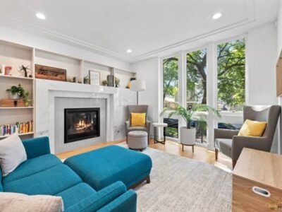 3 Beds 3 / 1 Baths