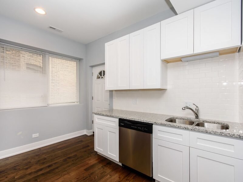 3 bd - 2 ba