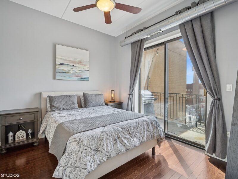 2 Beds 2 Baths