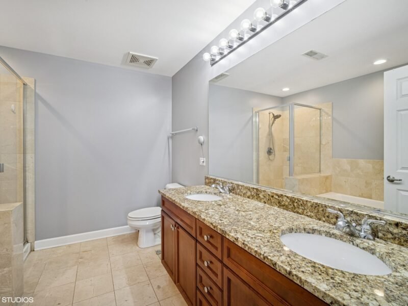 2 Beds 2 Baths