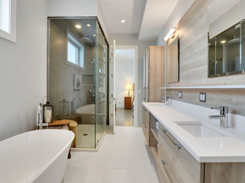 3 Beds 2 Baths