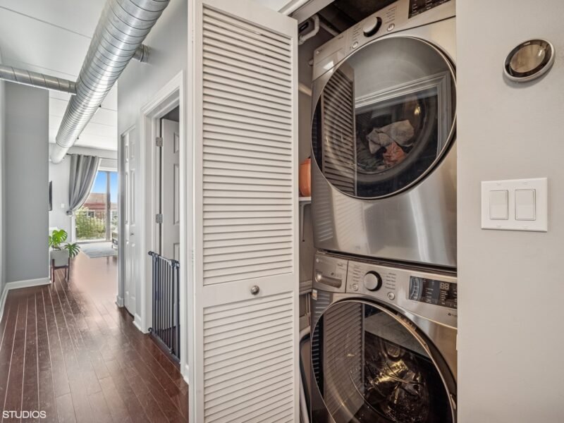 2 Beds 2 Baths