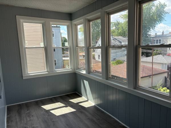 3br - Top Floor