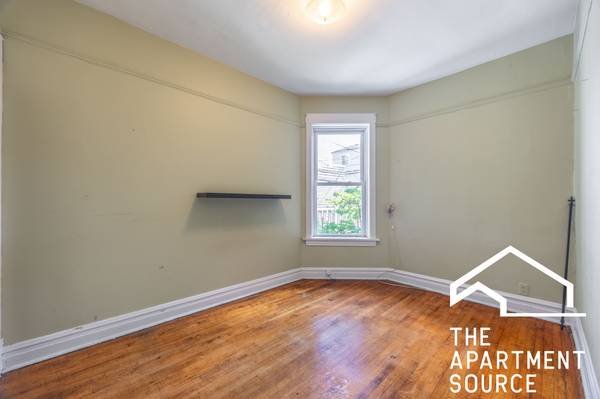 LARGE 2bd