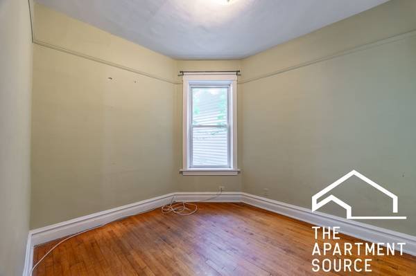 LARGE 2bd