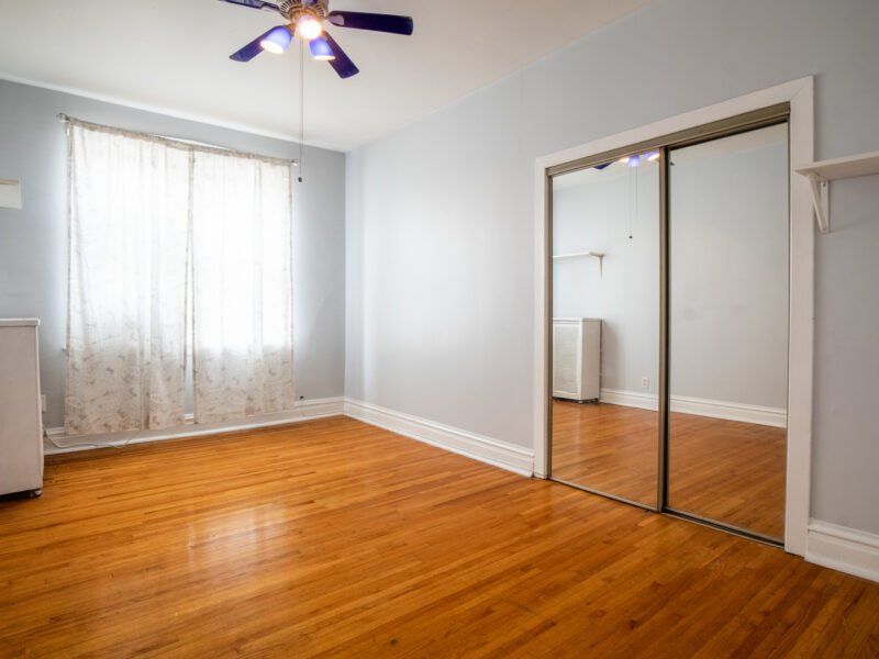 3 Beds 2 Baths