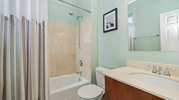 2BR/2BA - 1000ft2